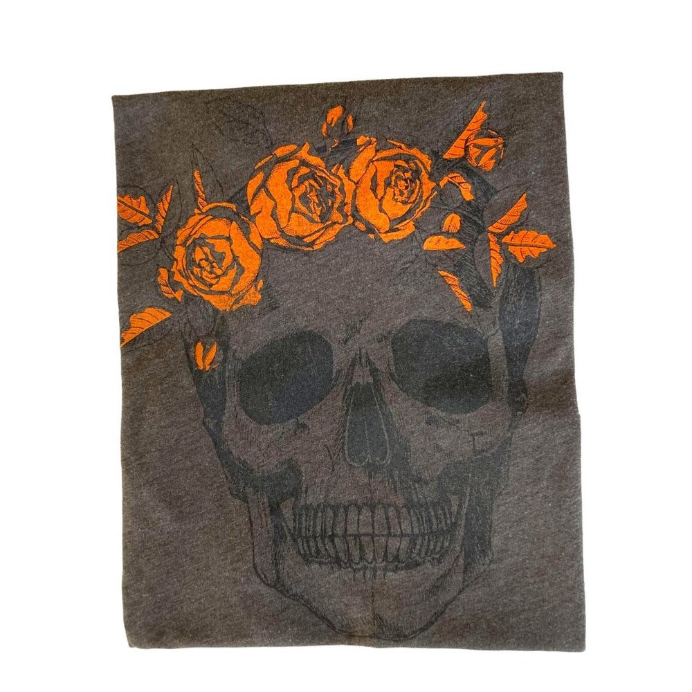 SKULL & ROSES  UNISEX TEE Size Large